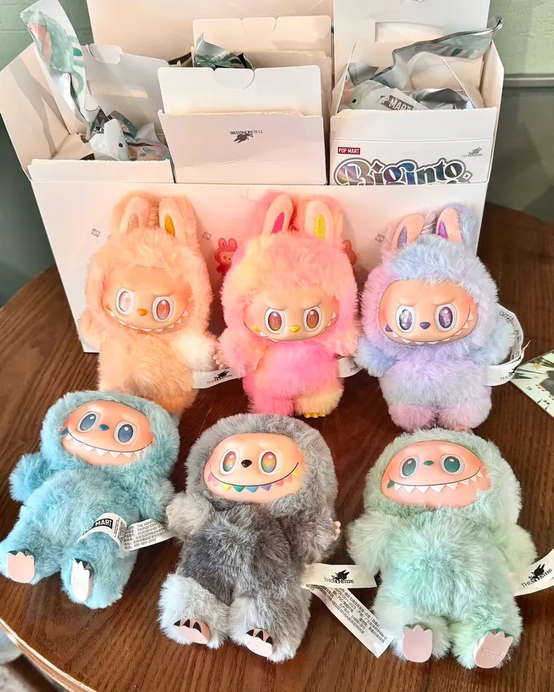 泡泡瑪特拉布布心動馬卡龍3.0/坐坐派對/前方高能搪膠公仔